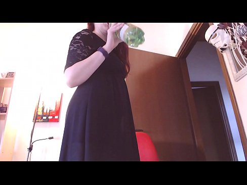❤️ Una schiava sottomessa che ama le mutandine sporche e lussuriose è costretta a masturbarsi dopo aver visto questo video! Video di sessoal it.appassistance.ru ❌️