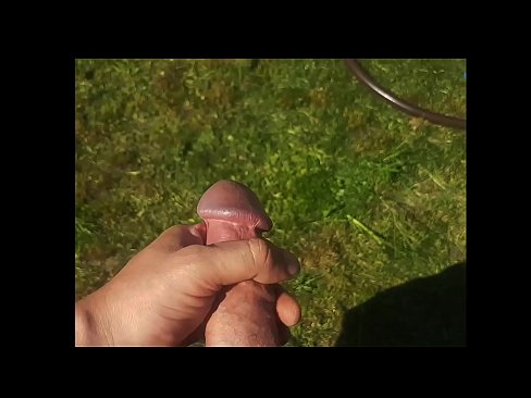 ❤️ Hot hottie si fa scopare la figa rosa e sborra con uno squirt in un giardino estivo Video di sessoal it.appassistance.ru ❌️
