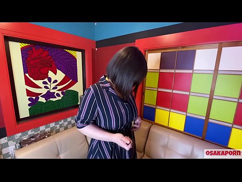 ❤️ Puttana giapponese con grandi tette si masturba con sex toys e ha un orgasmo. Parla in un'intervista della sua esperienza di scopata. Tette enormi e figa pelosa che geme forte. Osakaporn Video di sessoal it.appassistance.ru ❌️
